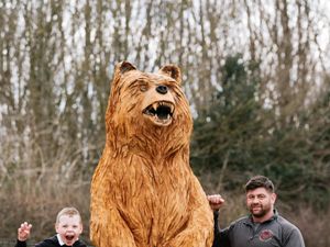 Supporting image for story: Joffrey shows Telford youngsters the bear necessities 