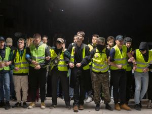 Supporting image for story: Protesters block Serbian state TV building as tensions soar ahead of large rally