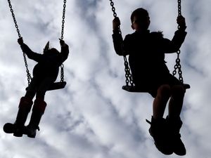 Supporting image for story: Unhealthy childhood could affect brain later in life, study suggests