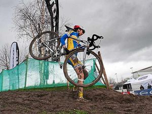 Supporting image for story: Muddy marvellous - cyclo cross is a hit