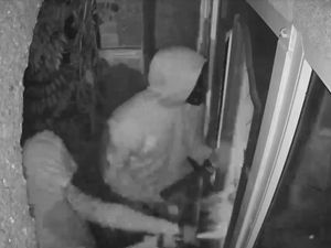 Supporting image for story: WATCH: Terrifying moment burglars smash their way through front door of Bridgnorth house