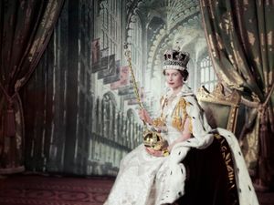 Supporting image for story: Complete guide to all the glittering regalia used at the coronation