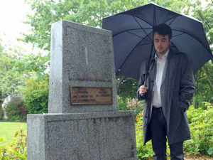 Supporting image for story: Metal raiders take plates off war memorial