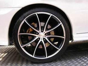 Supporting image for story: Barriers stop Wellington's 'boy racers'