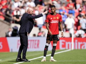 Supporting image for story: Erik ten Hag backs Marcus Rashford to take confidence from recent goals