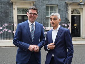 Supporting image for story: Khan urges Labour not to block Burnham by-election candidacy