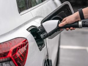 Supporting image for story: Drivers face lack of affordable used electric cars – study