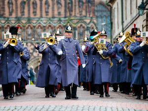 Supporting image for story: Mercian Regiment marks 10th anniversary with Lichfield parade - in PICTURES