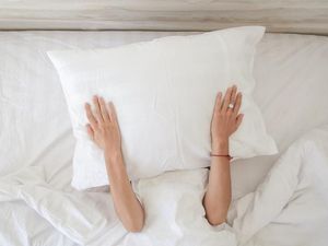 Supporting image for story: People are sharing the ‘cringey’ moments that haunt them late at night