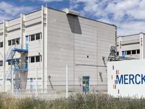 Supporting image for story: Merck scraps £1bn London expansion as report warns UK drugs sector ‘losing out’
