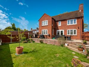 Supporting image for story: National survey says house buying demand in Shrewsbury has dropped - but local agency disagrees