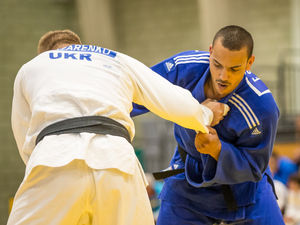 Supporting image for story: Elliot Stewart aiming to follow in his father’s footsteps