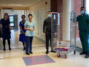 Khimuk Pan-Asian and Indian restaurant in Aldridge has donated more than 500 meals to key workers