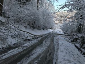 Supporting image for story: Warnings as Shropshire snow chaos set to continue over the weekend 