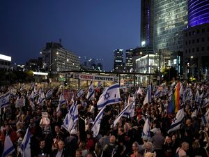 Supporting image for story: Israeli strikes on southern Gaza city of Rafah kill 22, mostly children