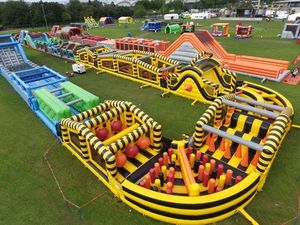 Supporting image for story: Gigantic inflatable course set to thrill children in Tamworth  