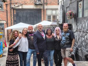 Supporting image for story: Mayor joins Giff-Fest fundraiser to support Compton Care