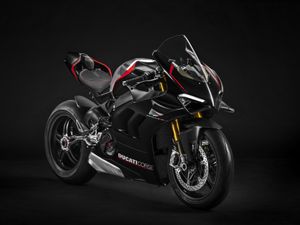 Supporting image for story: Ducati announces high-performance Panigale V4SP