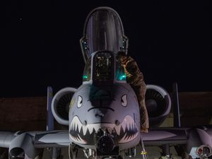 Supporting image for story: US launches new retaliatory strikes against IS in Syria after deadly ambush