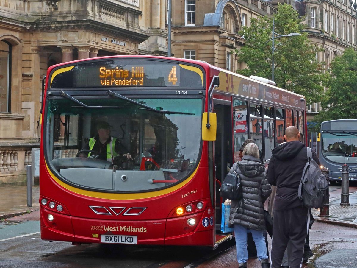 Minor road traffic collision cause of Smethwick bus service disruption