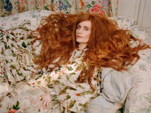 Supporting image for story: Florence Welch: You don’t have to date bad people to make good songs