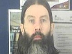 Supporting image for story: Police hunt man wanted on recall to prison