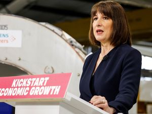 Supporting image for story: Chancellor backs Heathrow third runway as she lays out plans for growth