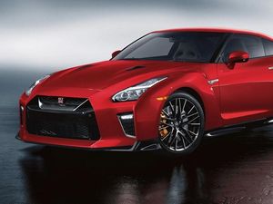 Supporting image for story: Model year 2020 upgrades revealed for Nissan GT-R
