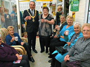 Supporting image for story: Record numbers back Macmillan