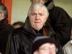 Supporting image for story: Dean Smith: I don't think Bonser will return