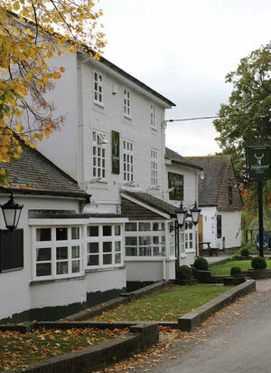 Seasonal style – The Haugmond, Upton Magna