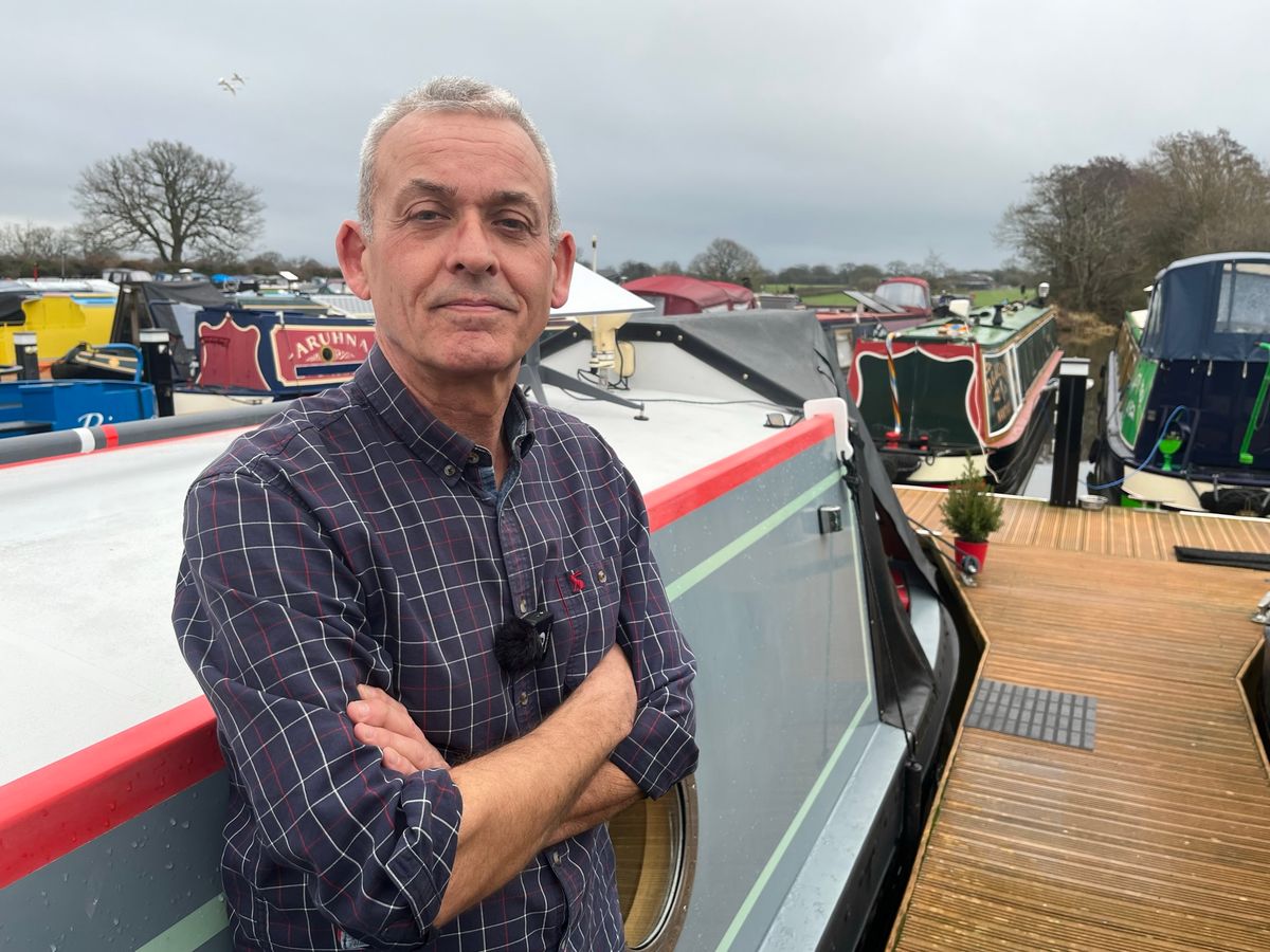 Powys tutor finds ‘life-changing’ mental health support through NHS Wales app