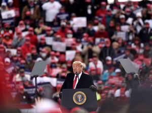 Supporting image for story: In-depth: The final countdown in the race to be least worst President