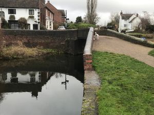 Supporting image for story: Man rescued from canal in Wordsley