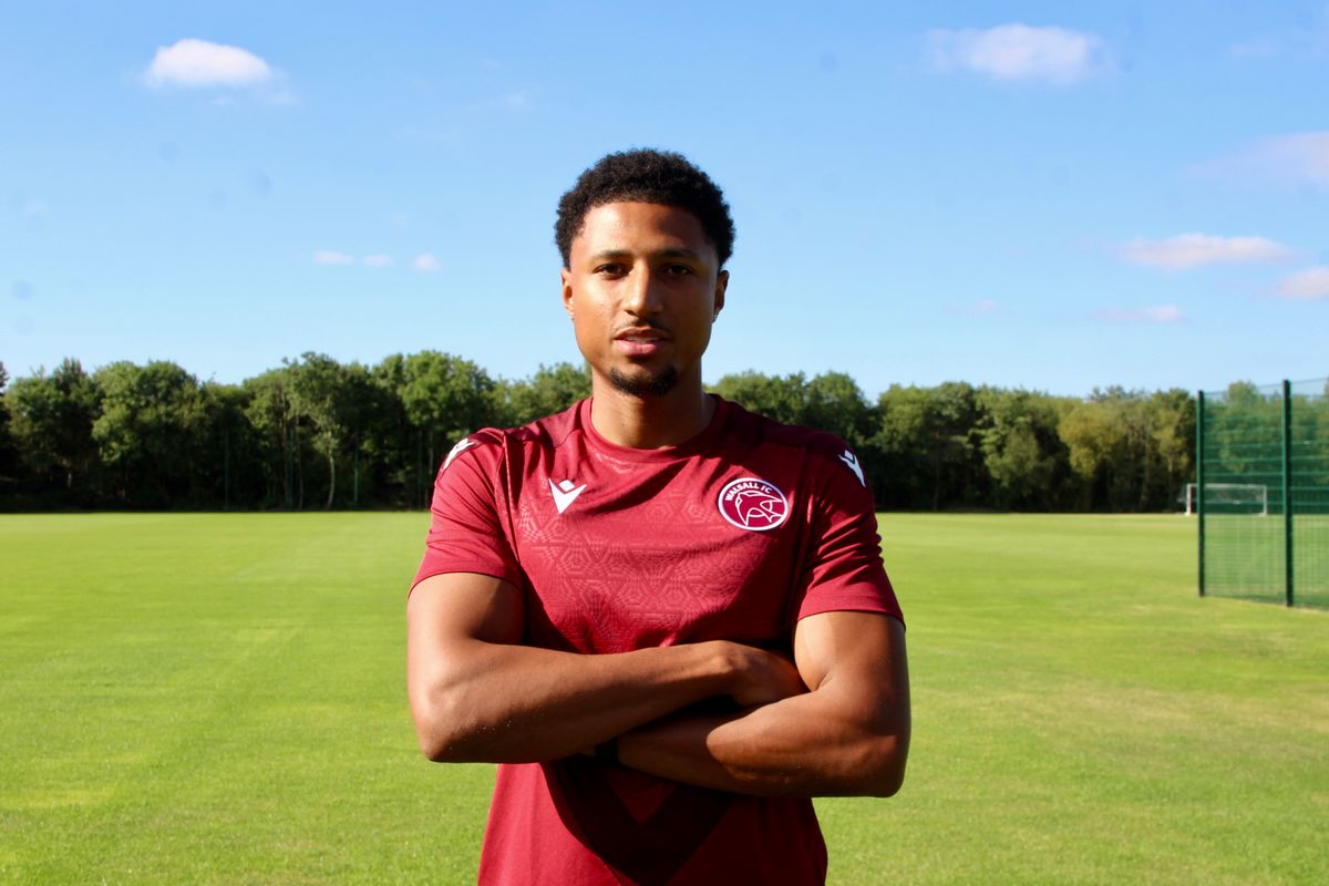 Walsall sign goalkeeper on loan from Watford