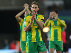 Supporting image for story: Darren Moore wants Craig Dawson to stay at West Brom long-term
