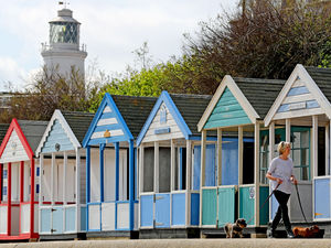 Supporting image for story: West Midlands weather: Sunshine brings hottest day of year so far this weekend