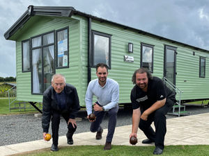 Supporting image for story: Bayley Boys win at rivals Castlefields to jump to top