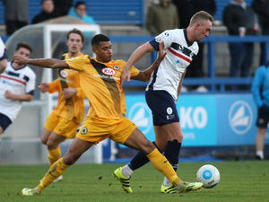 Supporting image for story: Jonathan Royle signs new Telford deal 