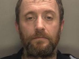 Supporting image for story: Man wanted on suspicion of 'aggravated burglary' in Stourbridge
