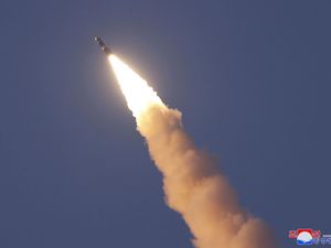 Supporting image for story: US flies long-range bomber in drill with South Korea, Japan