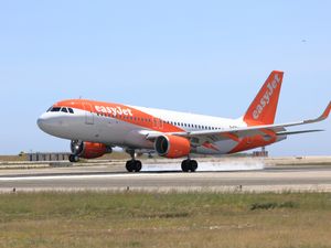 Supporting image for story: EasyJet blames ‘competitive environment’ as winter losses grow