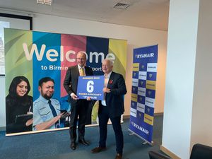 Supporting image for story: Ryanair increases airport fleet