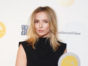 Supporting image for story: Jodie Comer among stars to scoop top gongs as theatre awards go gender-neutral