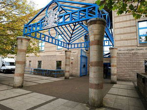 Supporting image for story: Thug jailed for golf club attack 