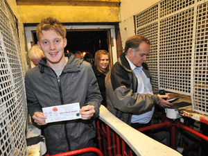 Supporting image for story: Bring it on say the Glassboys