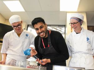 Supporting image for story: Top Birmingham pastry chef visits Halesowen college students