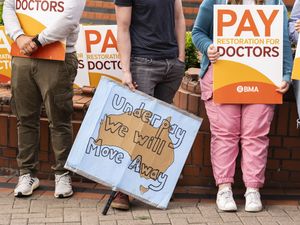 Supporting image for story: Junior doctor says they have 'no choice' but to strike to protect patients