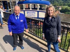 Supporting image for story: TV date set for Bridgnorth Bargain Hunt episode