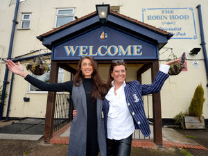 Supporting image for story: West Midlands pub wins major Country Pub of the year award for its legendary warm welcome and great beer